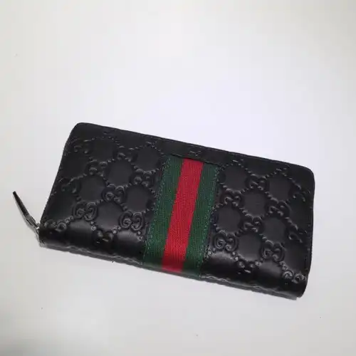 G*u*i brand handbags zip around wallet 1904g0011
