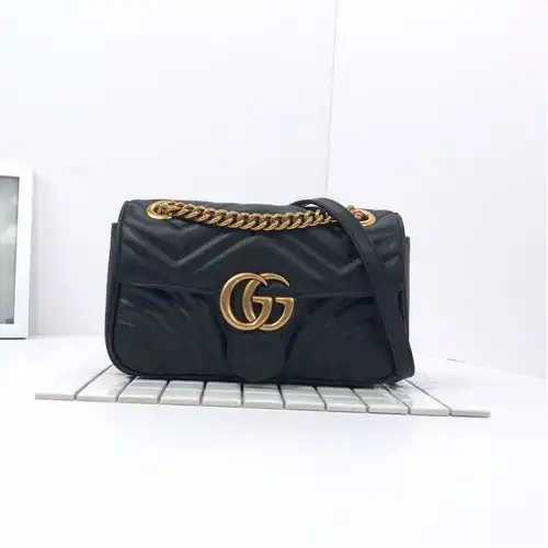 G*u*i bags 19b57g0012