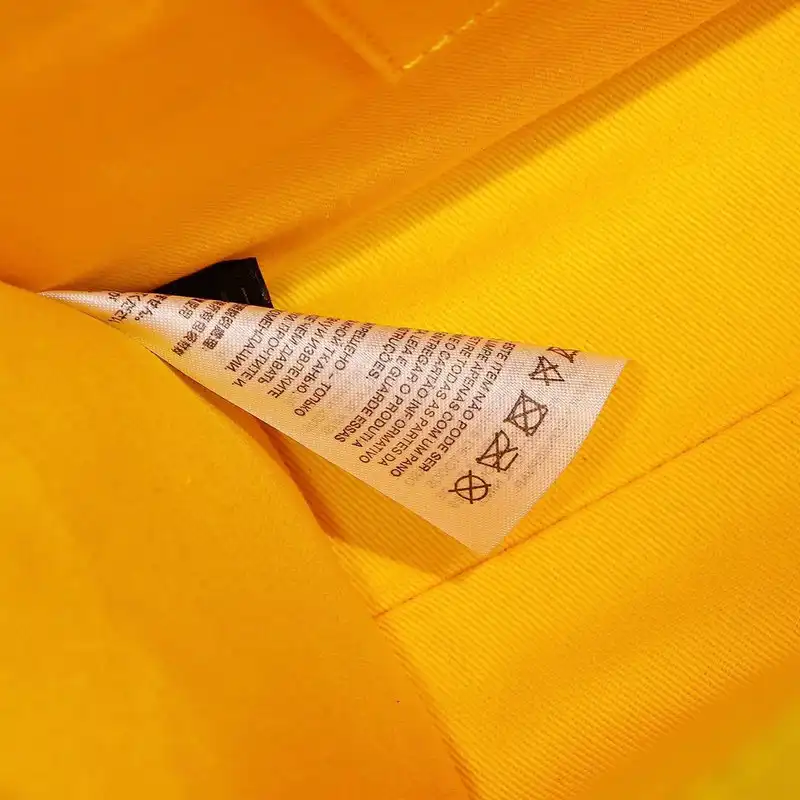 G*u*i bags 205b570018