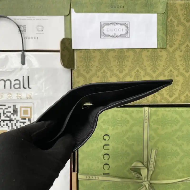 G*u*i s bags 2108ya0093