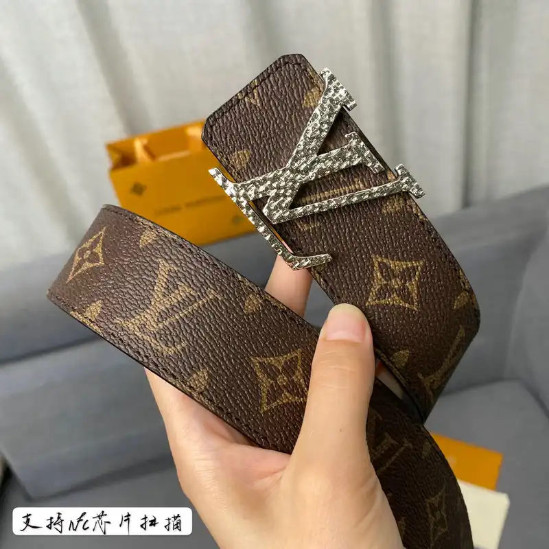 LV Belts 2111XA0019
