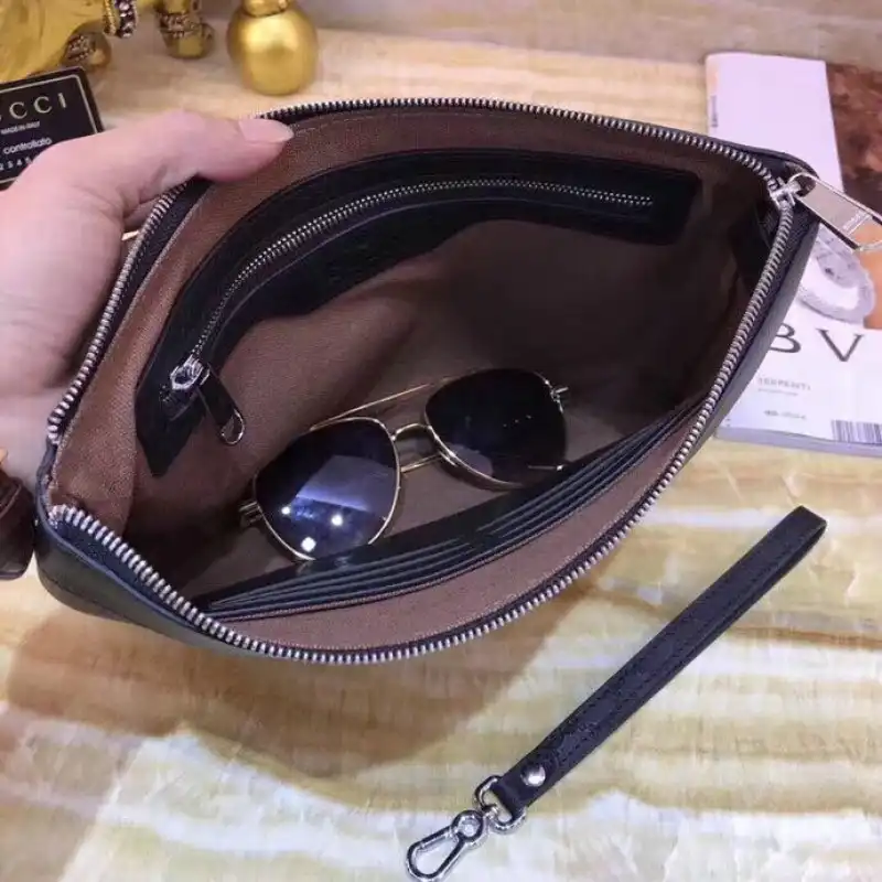 G*u*i bags 2111yz0008