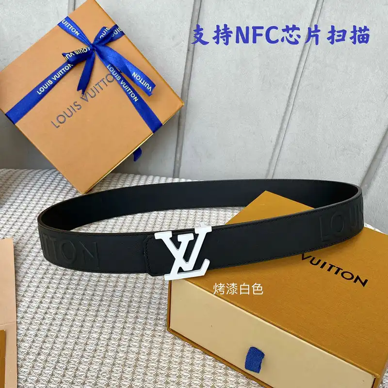 LV Belts 2204XA0138