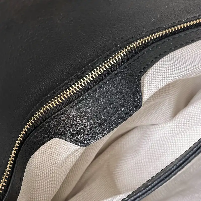 G*u*i bag 2205ya0039