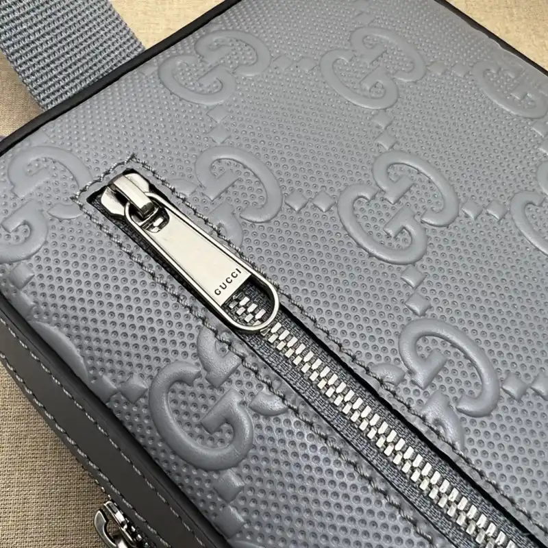 G*u*i bag 2210ya0112