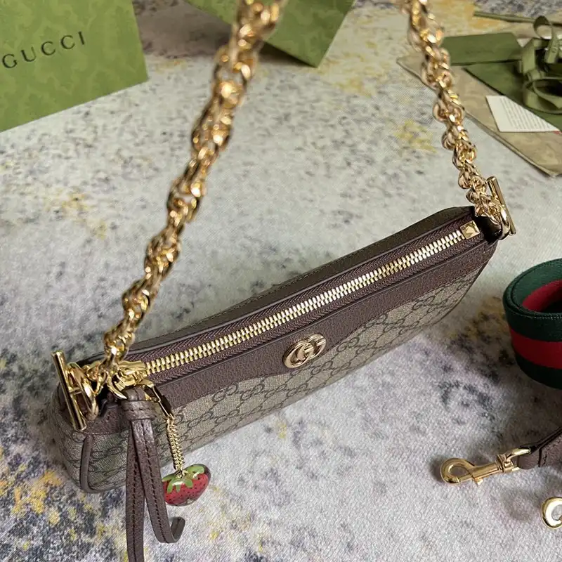 G*u*i bag 2301dj0008