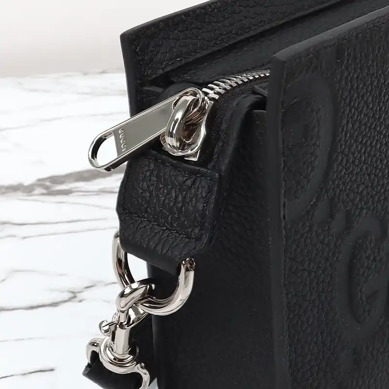 G*u*i bags 2411ya0198