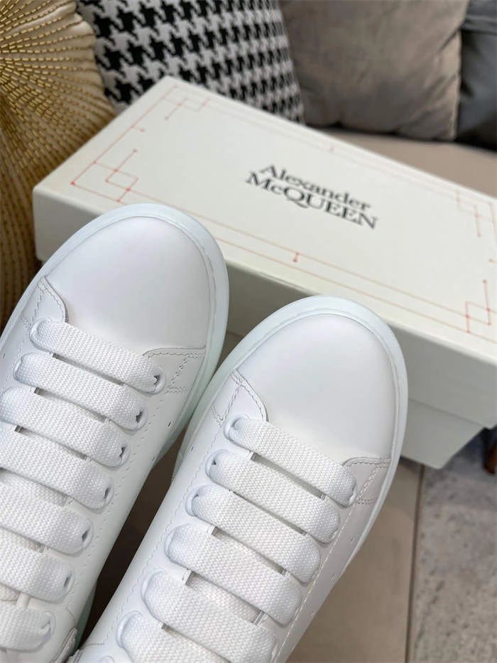 Alexander McQueen Oversized Unisex 2587