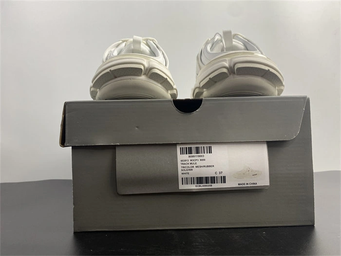 Neat BLCG Track Mule White  653813 W3CP3 4486