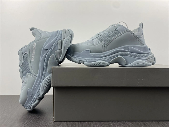 Modern BLCG Triple S Pale Blue 524039 W2FW1 4467