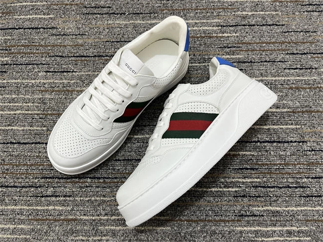 modernlook G*u*i low top sneaker 550