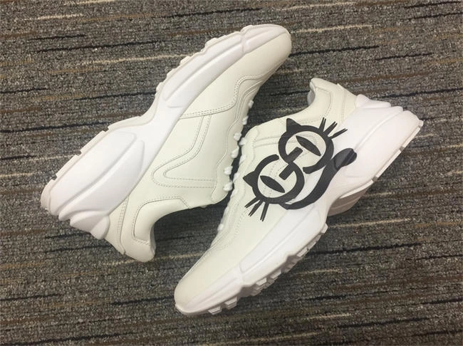 elegant G*u*i rhyton sneaker 240