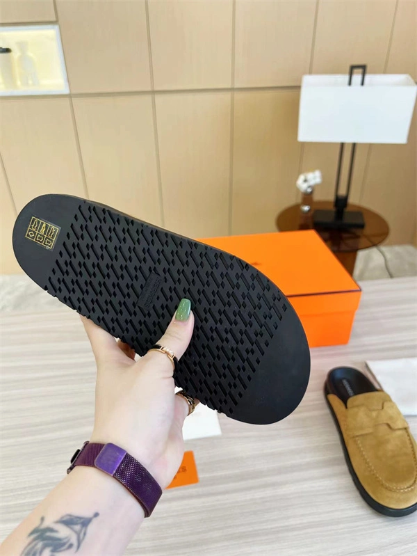 Sustainable H Slipper 2367