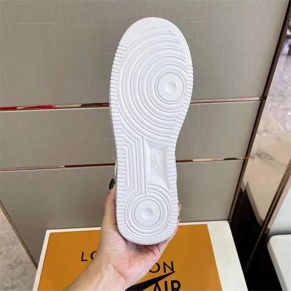 LV x Nike Sneaker ComfortFit 1973