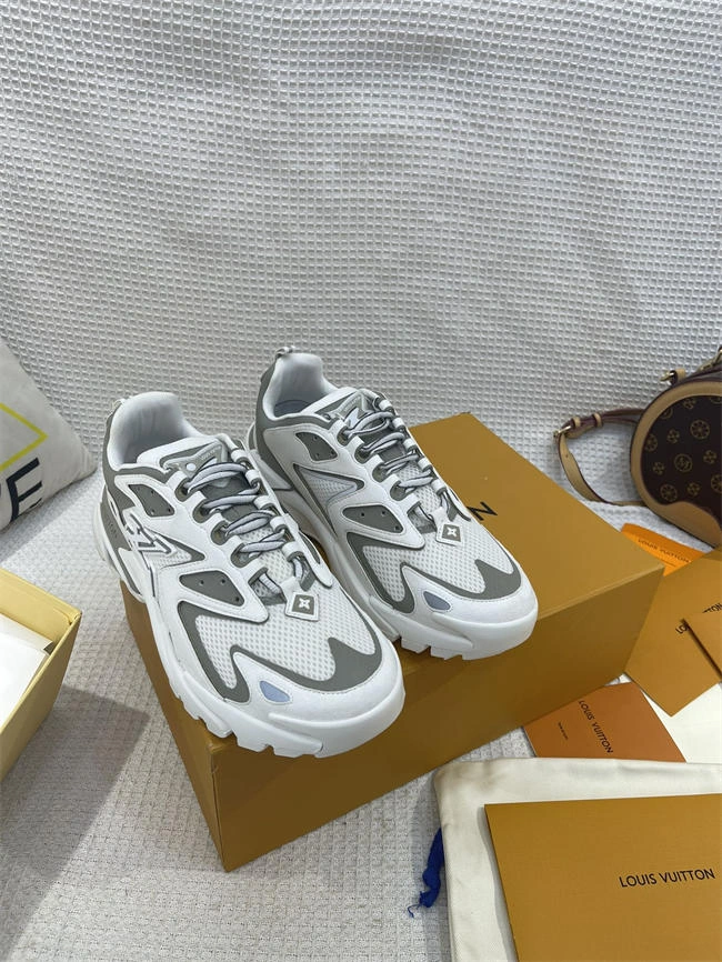 Lv Runner Sneaker ModernLook 1993