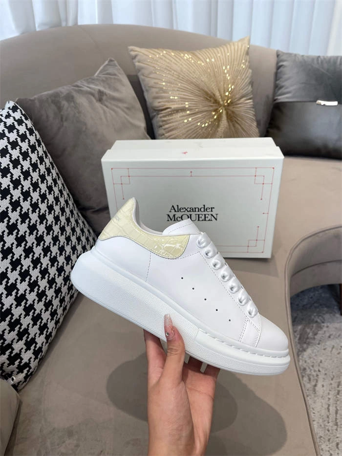 Mc Queen Stretchable 2529