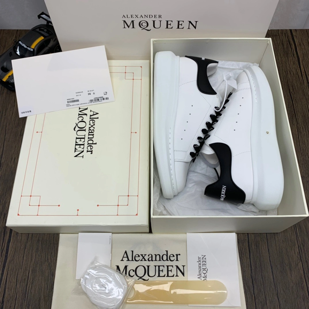 EyeCatching McQuen White Black Laces 621056WHXMT 2498