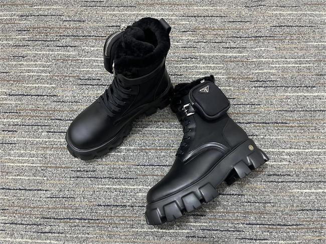 Prada Boot Unisex 3246
