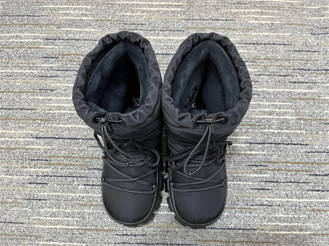 Prada Boot Unisex 3246
